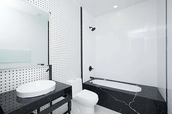 Rented by Bohemia Realty Group | media 12