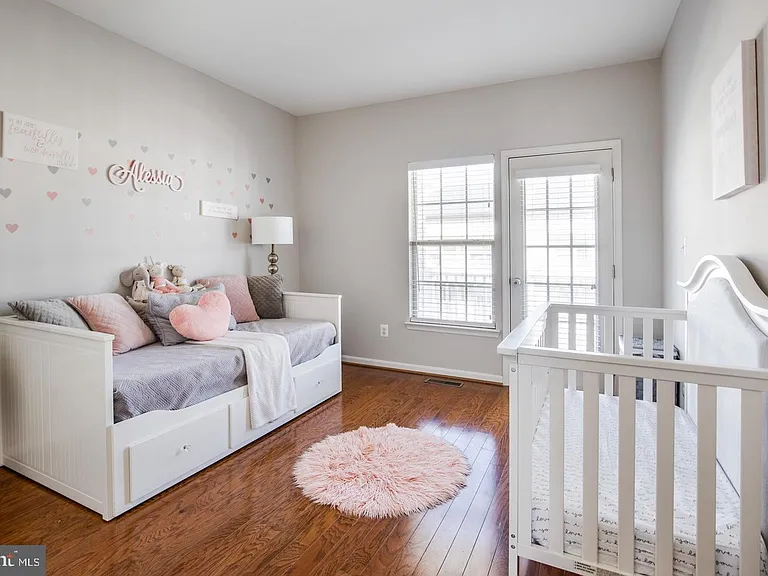 7969 Crescent Park Dr — Photo 8