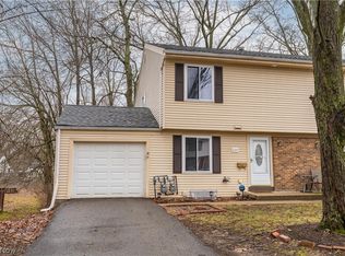2344 Echo Valley Dr, Stow, OH