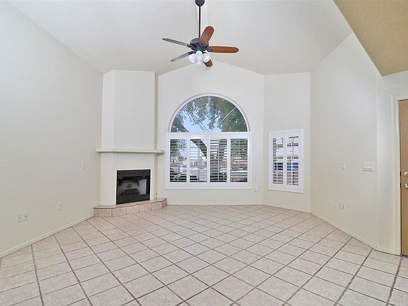 2nd image of 10470 S Avenida La Primera