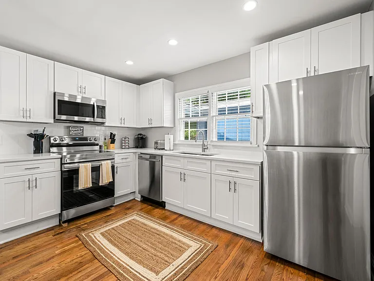 639 S Peachtree St — Photo 13