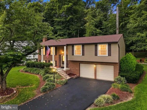 2189 Jennings St, Woodbridge, VA 22191