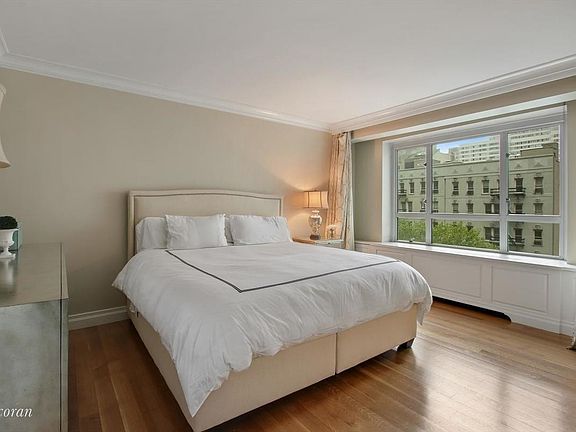 5th image of 200 E 66th St APT E501