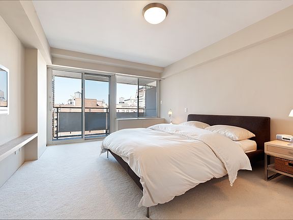 4th image of 142 E 16th St APT 20A