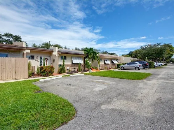 2426 N 37th Avenue #2426, Hollywood, FL 33021