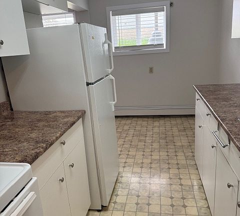 4th image of 10204 106th Ave #102