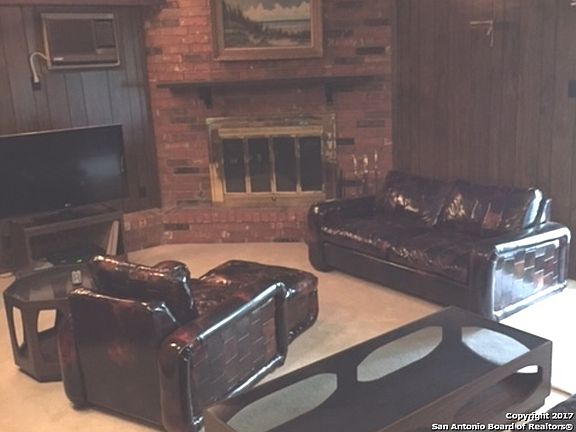 3rd image of 6302 Amberwood Dr