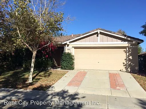 2836 Hinton Cir photo 1
