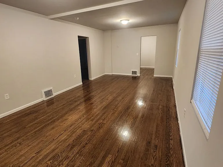 351 Porter St — Photo 10