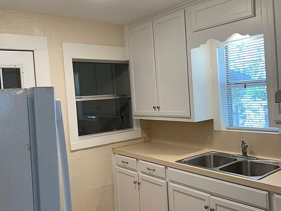4th image of 617 E Henrietta Ave
