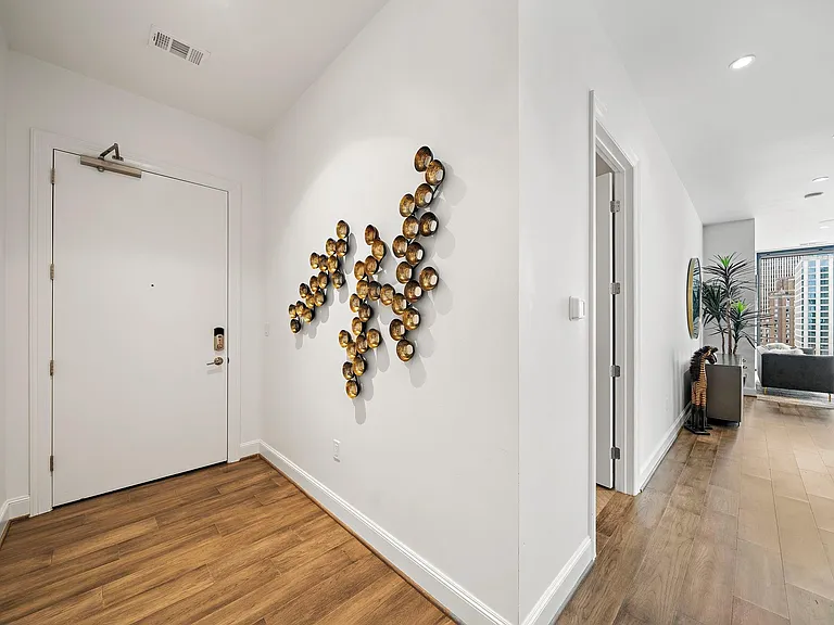 1211 Caroline St #1109 — Photo 4