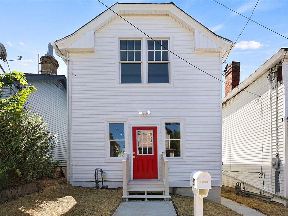 1st image of 121 Newett St