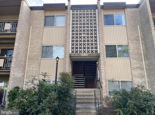 12215 Braxfield Ct #101, Rockville, MD 20852