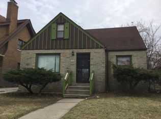 1707 W Capitol Dr, Milwaukee, WI 53206