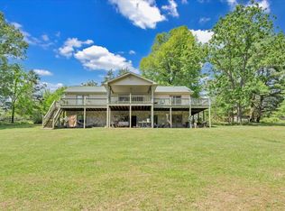 1296 Emerald Valley Way, Huddleston, VA 24104