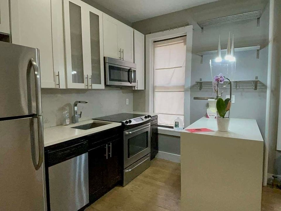 1st image of 1912 Avenue H APT 2E