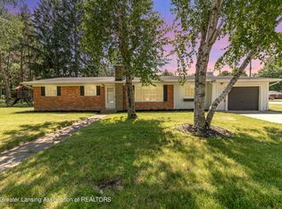 2746 Briarwood Dr, Saginaw, MI 48601