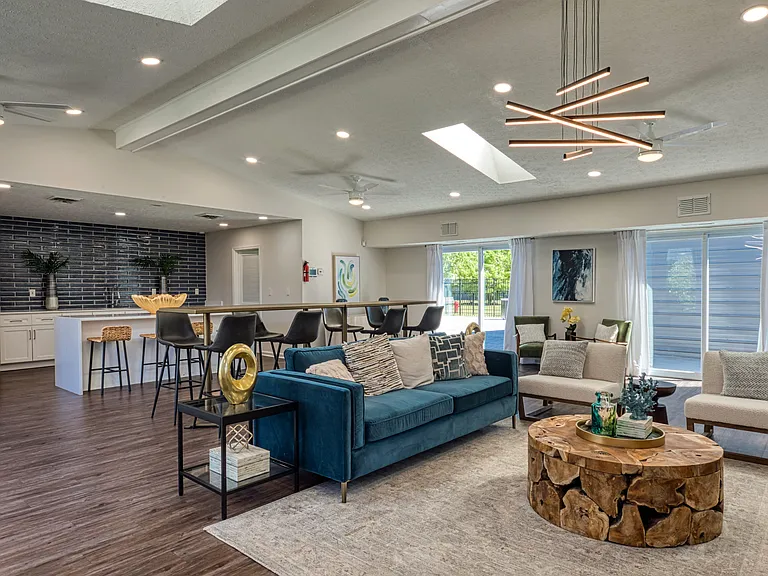 Coastline Apartments — Photo 12
