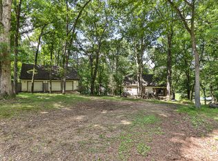 811 Rainbow Valley Drive, Highlandville, MO 65669