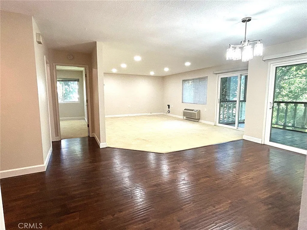 2 bed, 1199 sqft, $2,800 — Photo 3