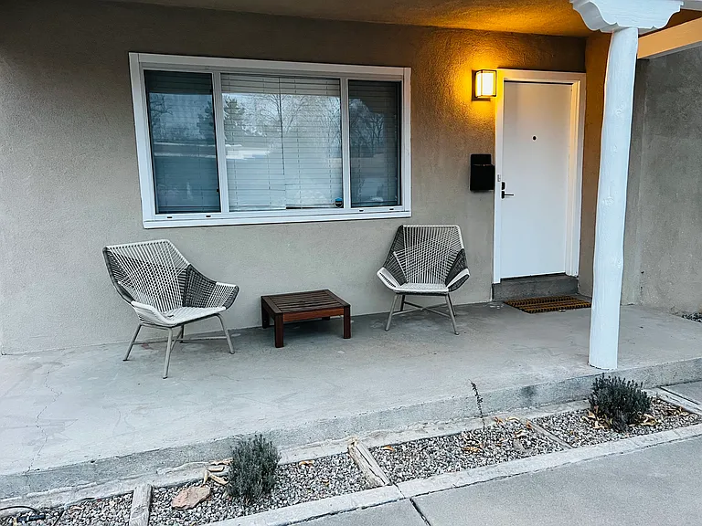 1827 Hermosa Dr NE — Photo 13