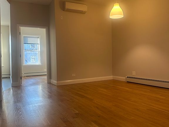 2nd image of 1839 Norman St #2