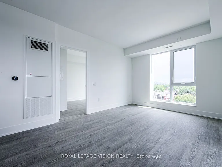 858 Dupont St #604 — Photo 14