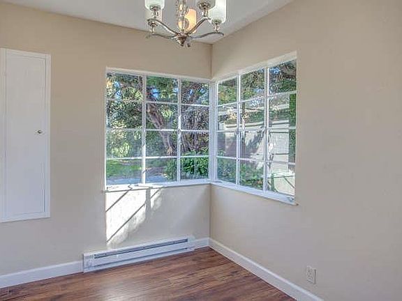 5th image of 237 S Claremont Ave