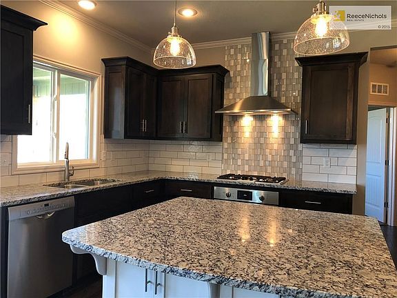 3rd image of 3224 SE Mill Creek Ln