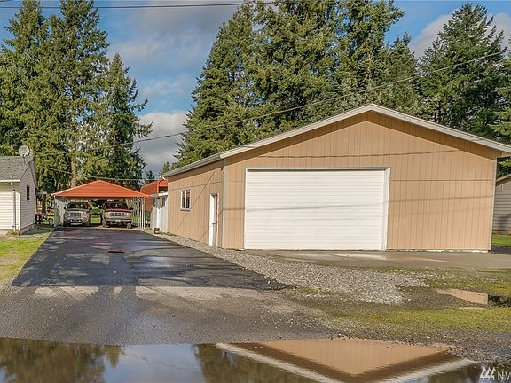 3rd image of 2517 172nd St E