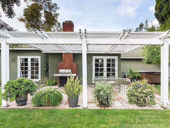 4th image of 98 Flora Vista Ave