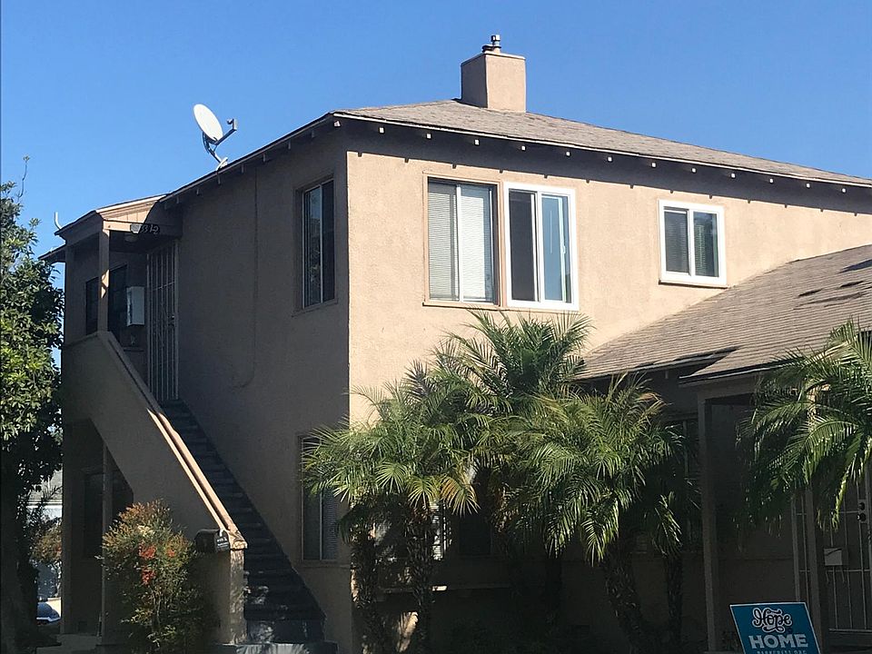 Beautiful upper residence, natural light, privacy, unobstructed views of Heartwell Park, professional environment