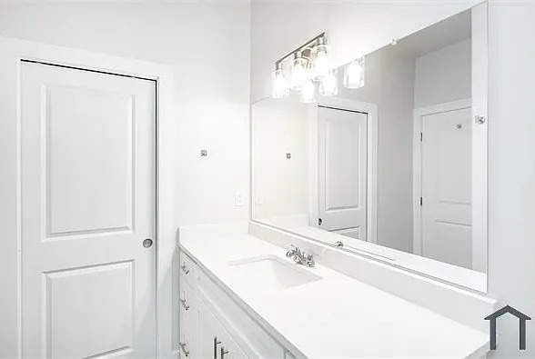 12101 Turnberry Cv — Photo 14