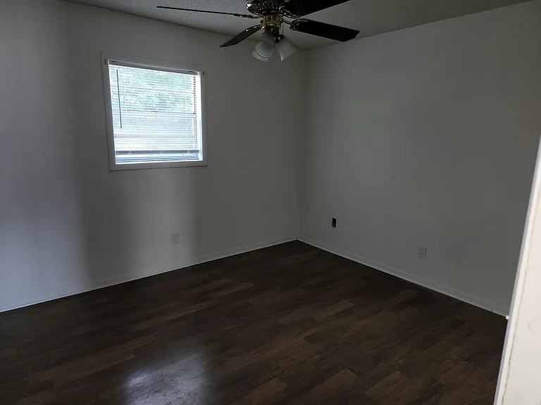 309 W Main St #8 — Photo 6