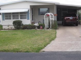 5415 Powhattan St, Zephyrhills, FL 33542