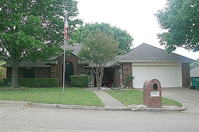 1st image of 1561 Buckingham Ln