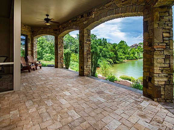 4th image of 315 Goldcrest Dr