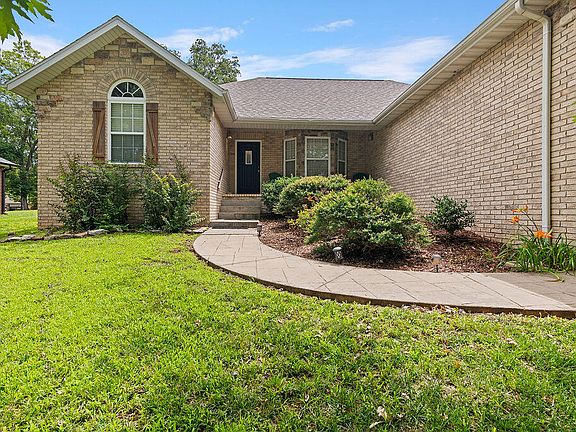 3rd image of 3296 N Eakins Avenue