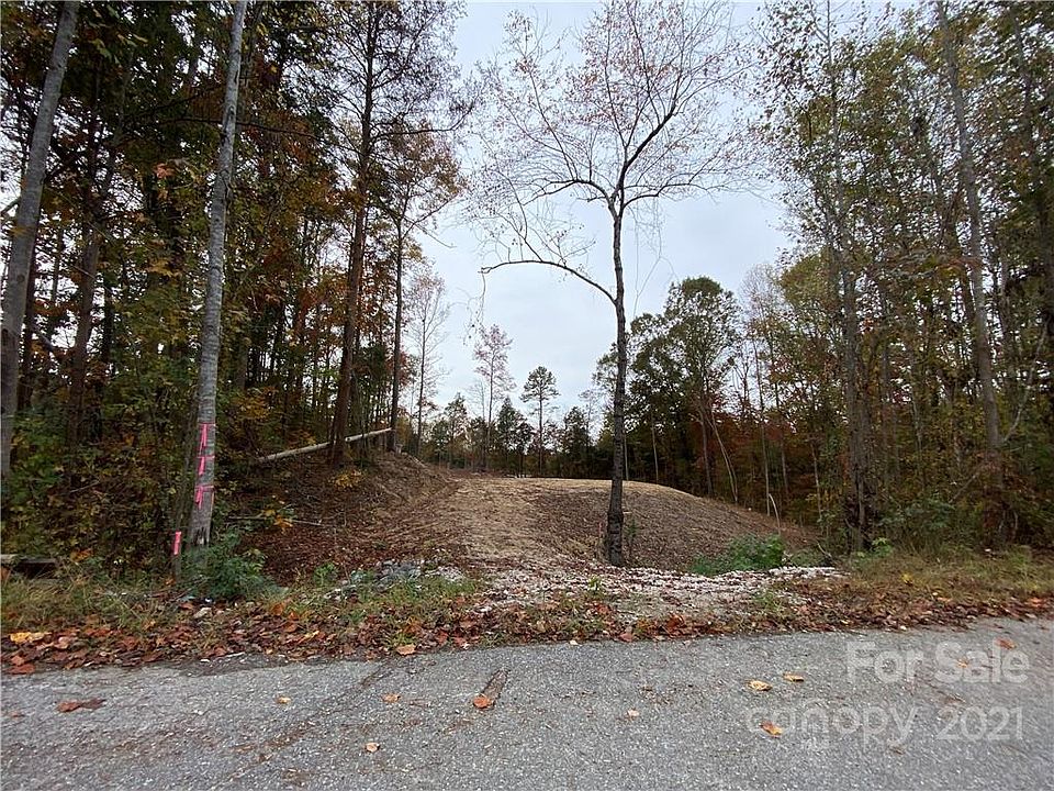 1st image of 113 Sir Lancelot Ln