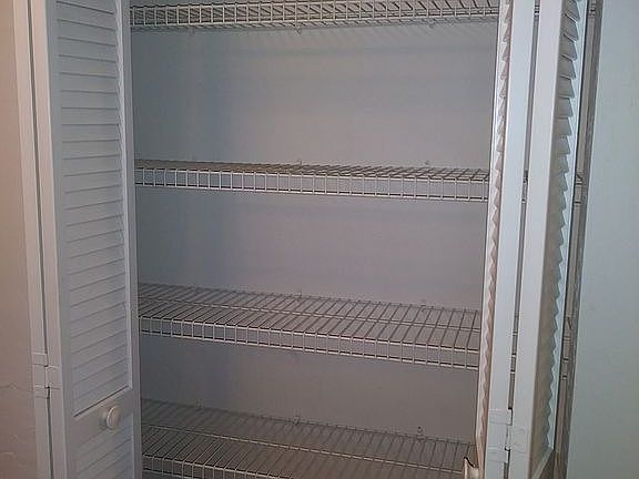 5th image of 771 E Hartford St APT 1B