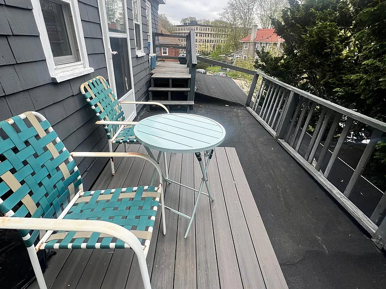 149 Strathmore Rd #6 — Photo 35