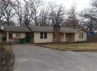 1029 N West End St, Springdale, AR 72764