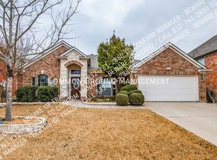 815 Hickory St, Burleson, TX 76028