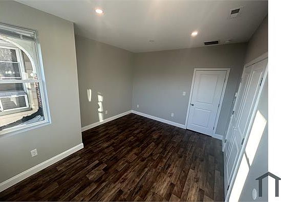 5th image of 5803 Catharine St #2