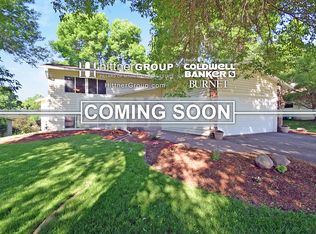 4645 Beacon Hill Rd, Eagan, MN 55122