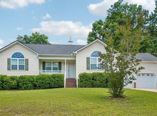 401 Kinsman Ct, Fuquay Varina, NC 27526