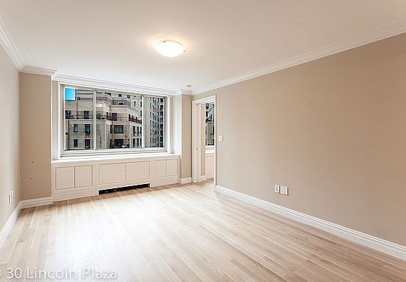 5th image of 30 W 63rd St #10VW
