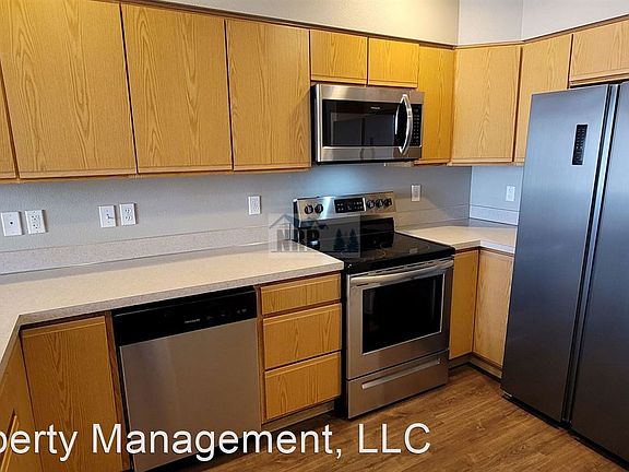 4th image of 3207 S 45th St #10179798