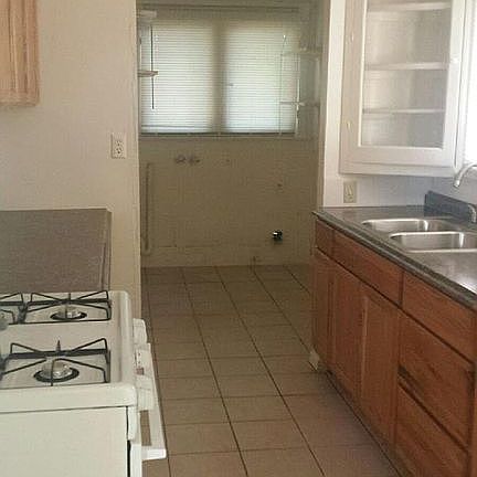 5th image of 359 Redondo Ave APT A