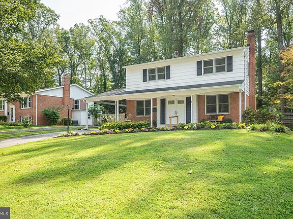 2nd image of 8935 Orange Hunt Ln